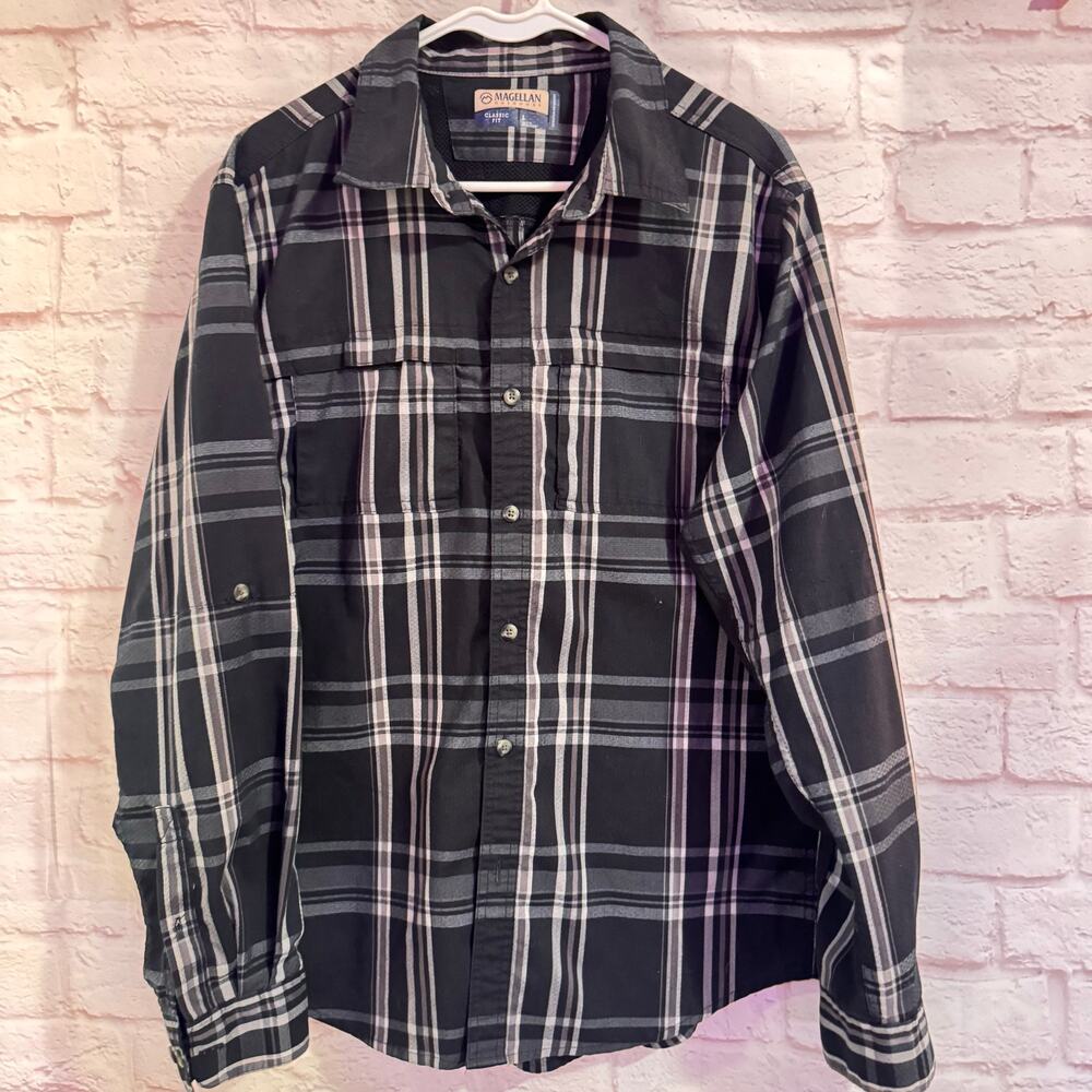 Magellan Outdoor Classic fit Moisture wicking black/gray plaid long sleeve sz L